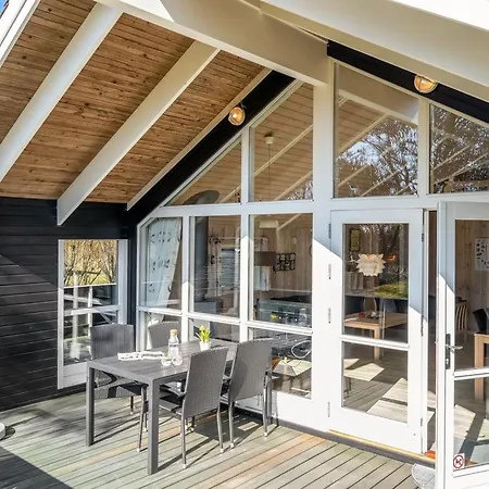 Germaine - 1-2km From The Sea By Interhome *